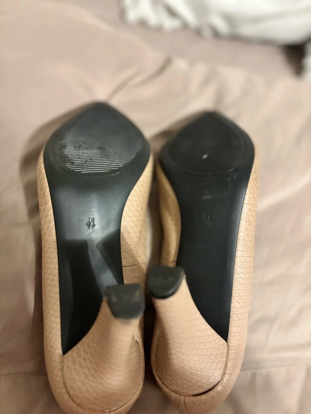 Pointed “Snakeskin” Heels - Picture 5 of 5
